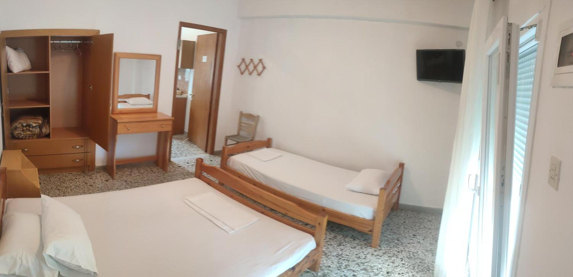 Michalos Apartments Paralía Skotínis Esterno foto